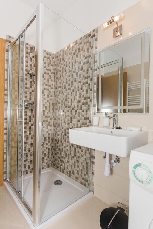 פודסטראנה Apartments Blaf מראה חיצוני תמונה