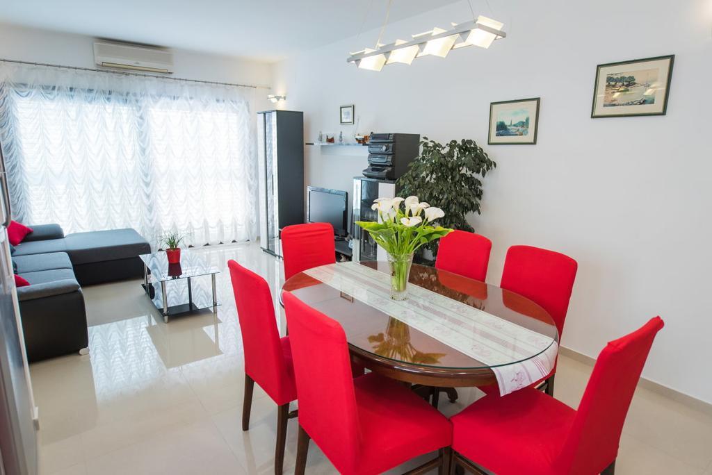 פודסטראנה Apartments Blaf מראה חיצוני תמונה