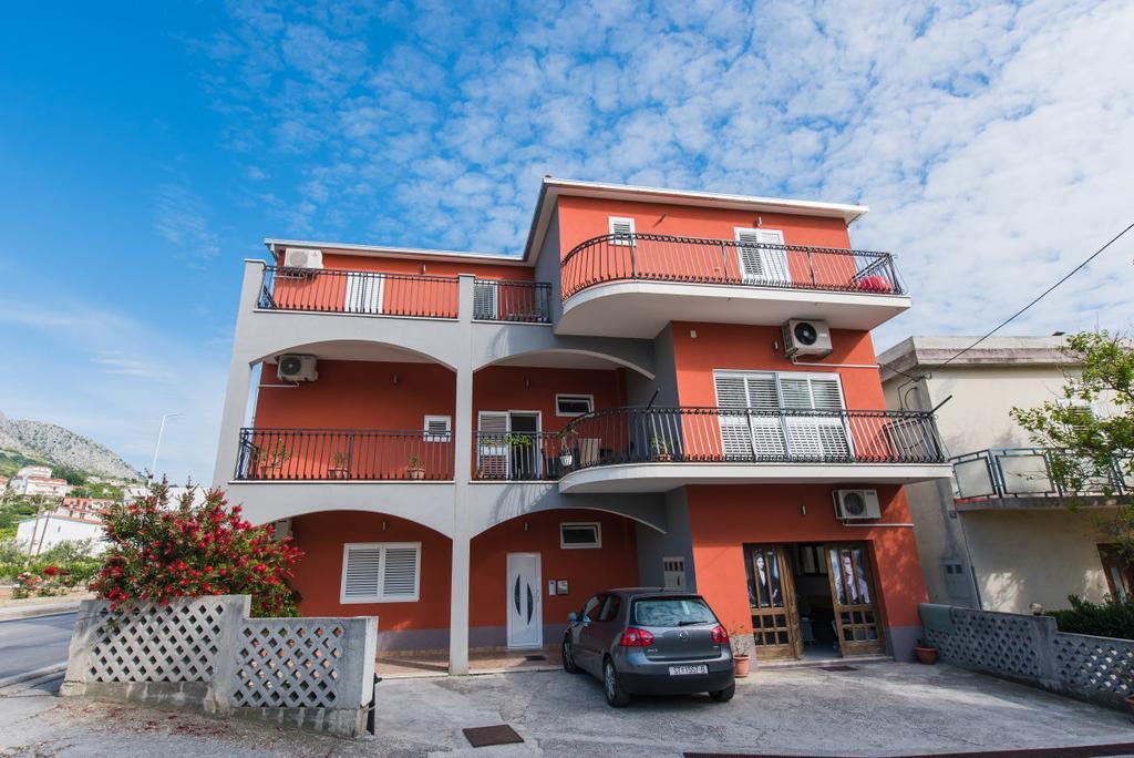 פודסטראנה Apartments Blaf מראה חיצוני תמונה