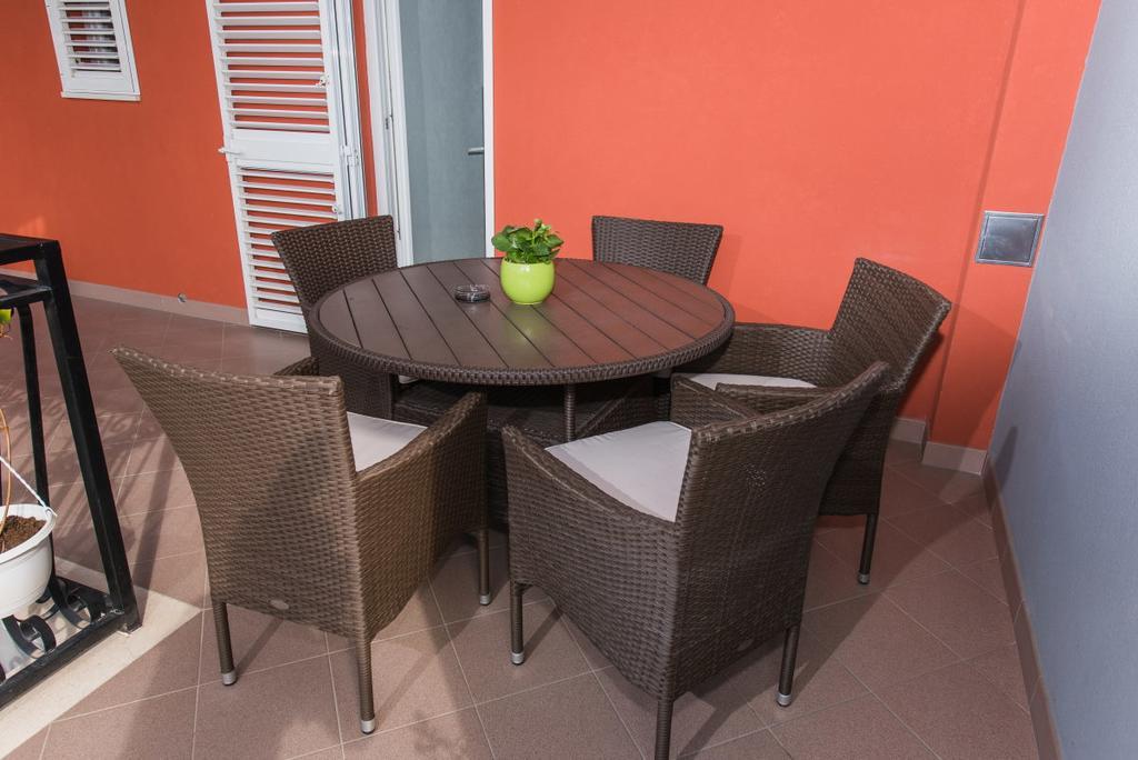 פודסטראנה Apartments Blaf מראה חיצוני תמונה