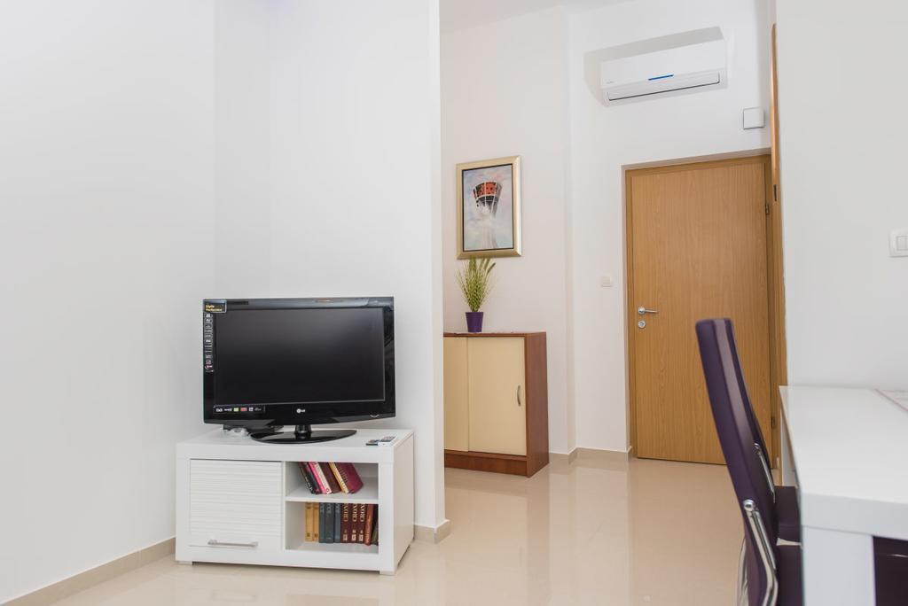 פודסטראנה Apartments Blaf מראה חיצוני תמונה